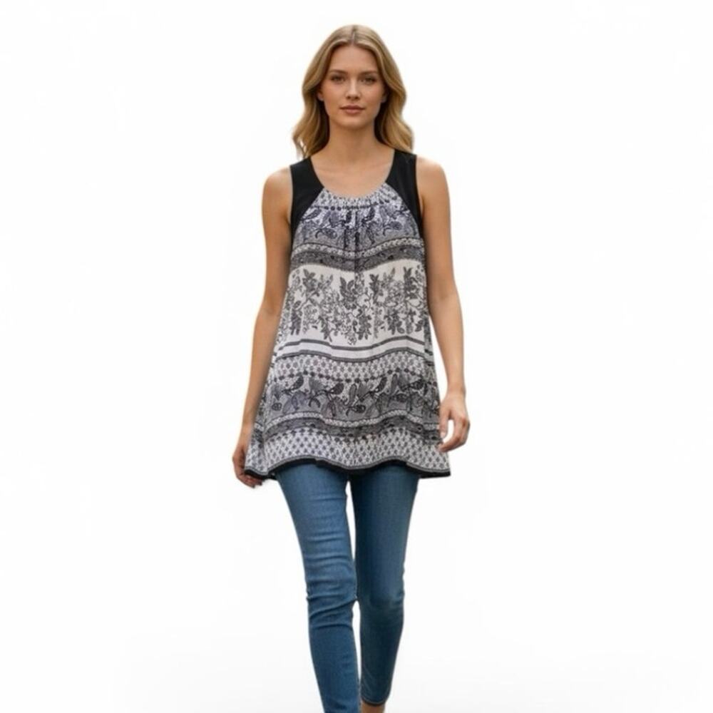 Studio Donatello Black & White Bohemian Stretch Tank Top – Size Large